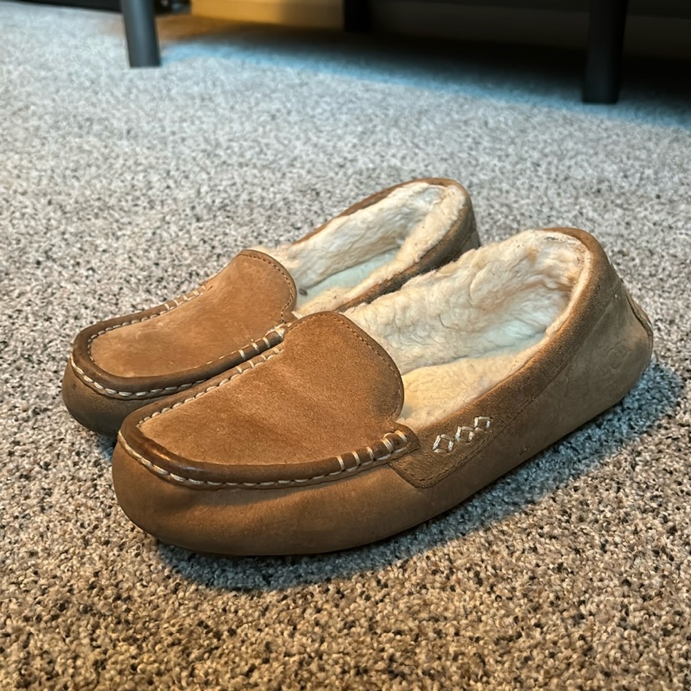 UGG Ansley Sheepskin Slippers